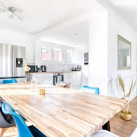 ヴィラ Grande Maison 160 M2 6 A *