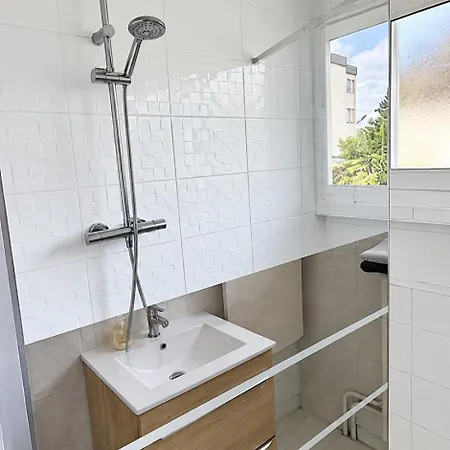 Villa Grande Maison 160 M2 6 A *