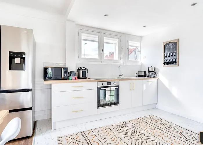 Grande Maison 160 M2 6 A * Caen