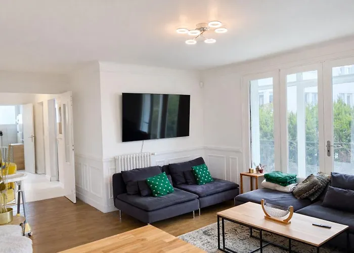 Grande Maison 160 M2 6 A Villa Caen