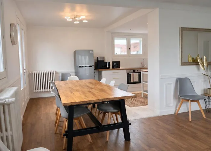 Grande Maison 160 M2 6 A Caen